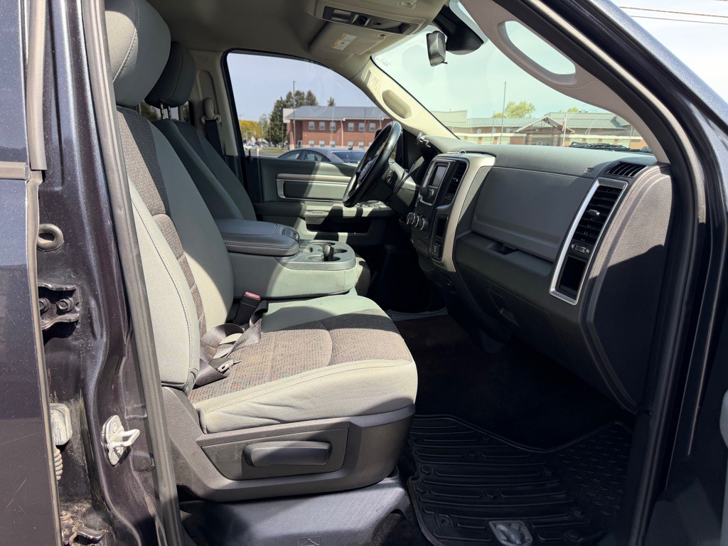2014 RAM 1500 Image 11