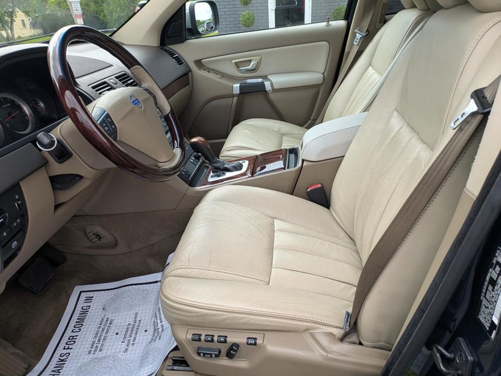 2014 Volvo XC90 Image 9