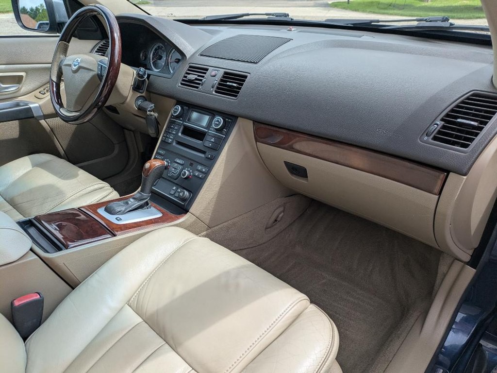 2014 Volvo XC90 Image 14