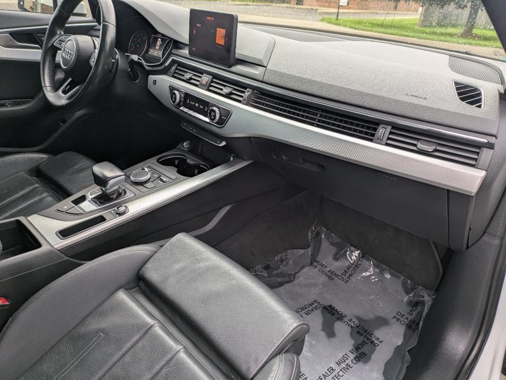 2017 Audi A4 Image 13