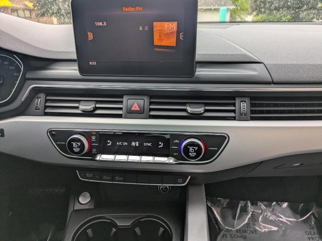 2017 Audi A4 Image 16