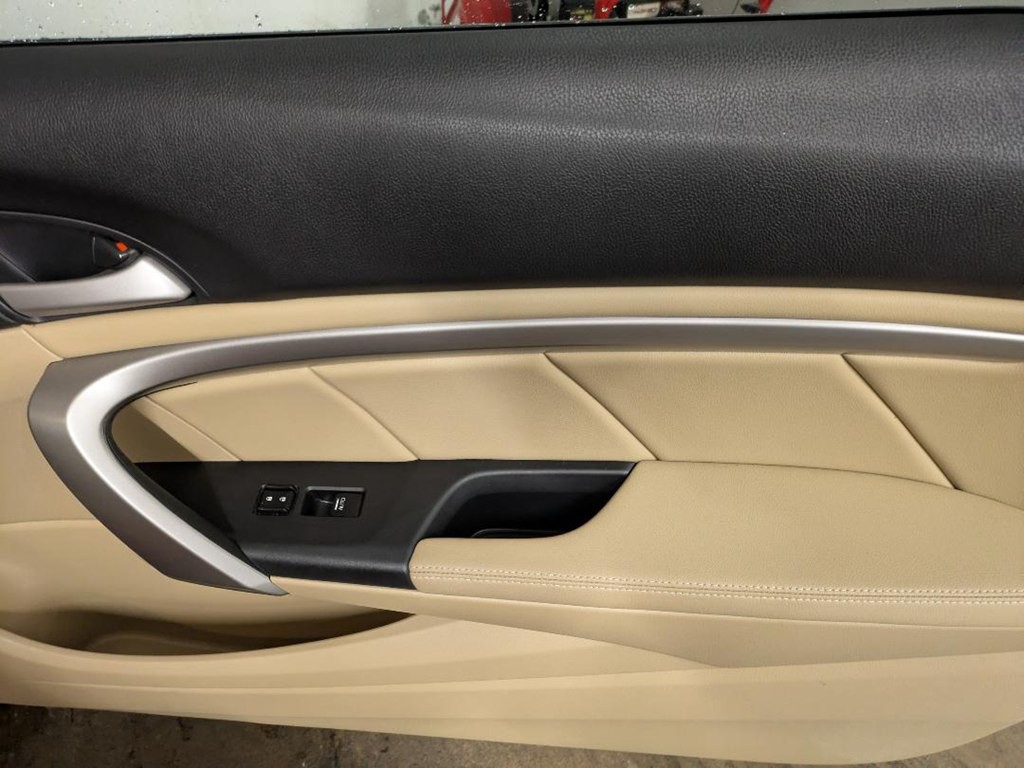 2012 Honda Accord Image 16