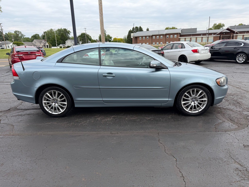 2009 Volvo C70 Image 6