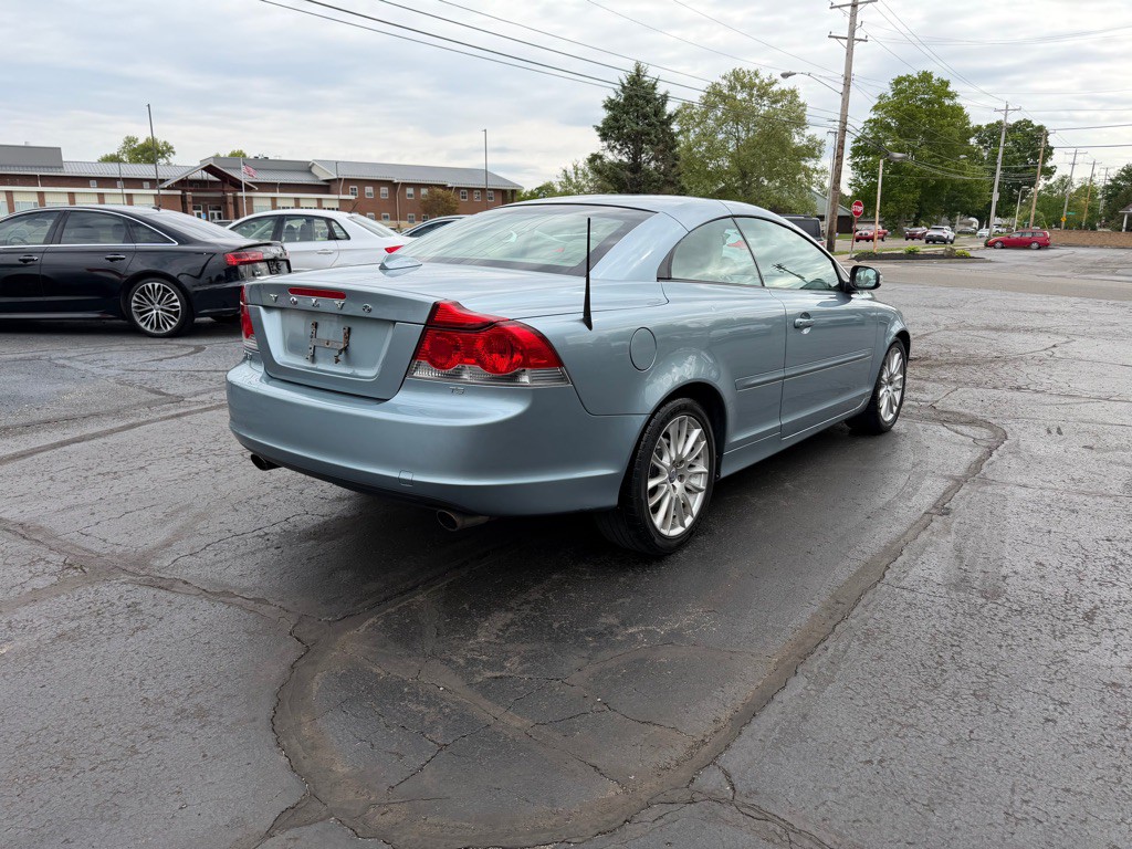 2009 Volvo C70 Image 7