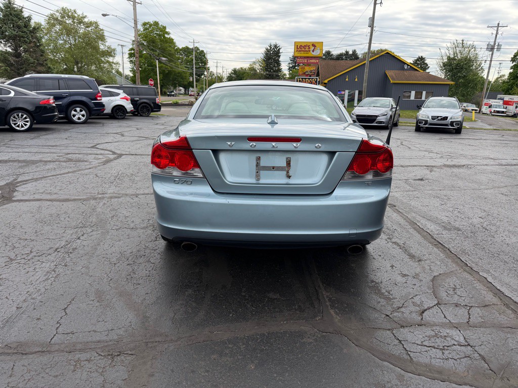 2009 Volvo C70 Image 9