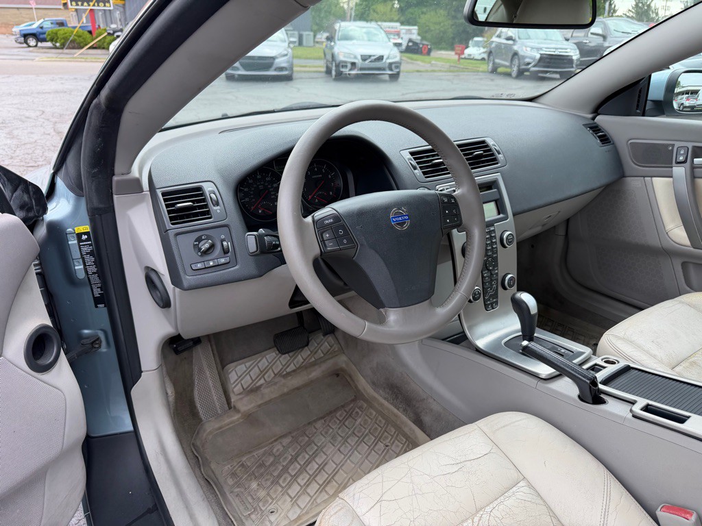 2009 Volvo C70 Image 13