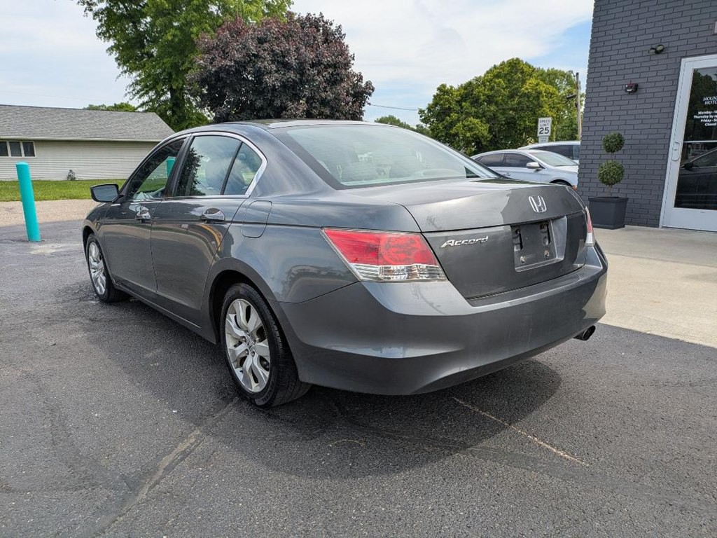 2010 Honda Accord Image 3