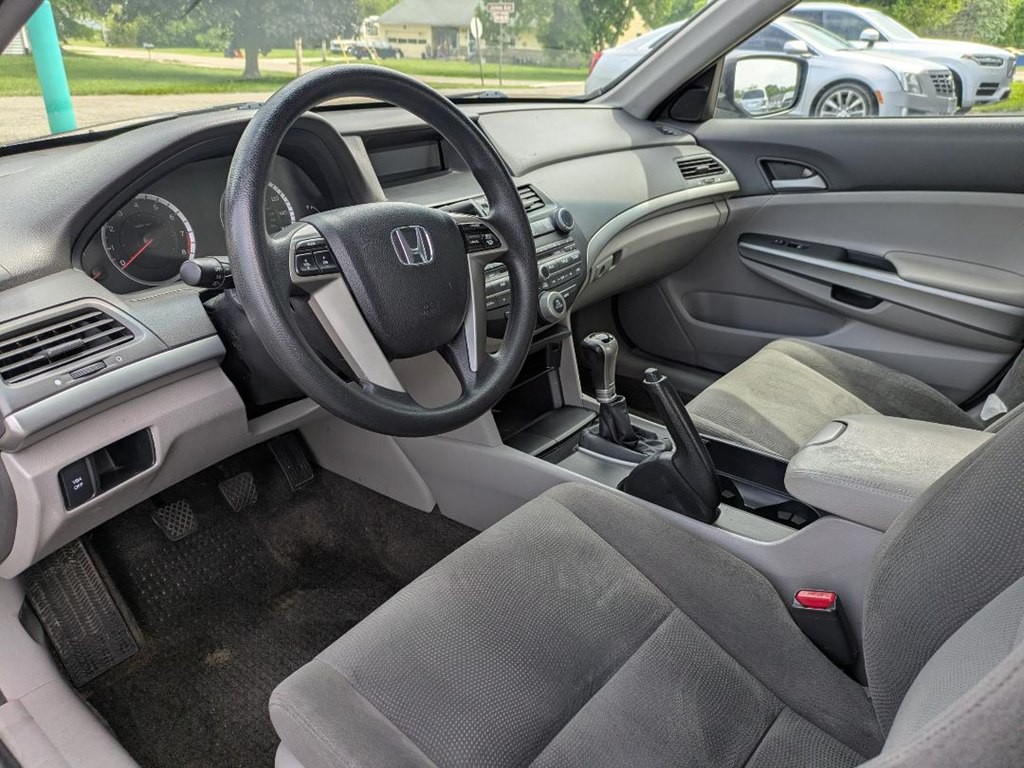2010 Honda Accord Image 12