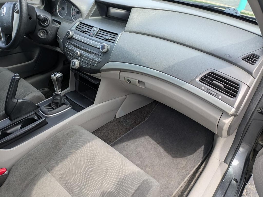 2010 Honda Accord Image 14