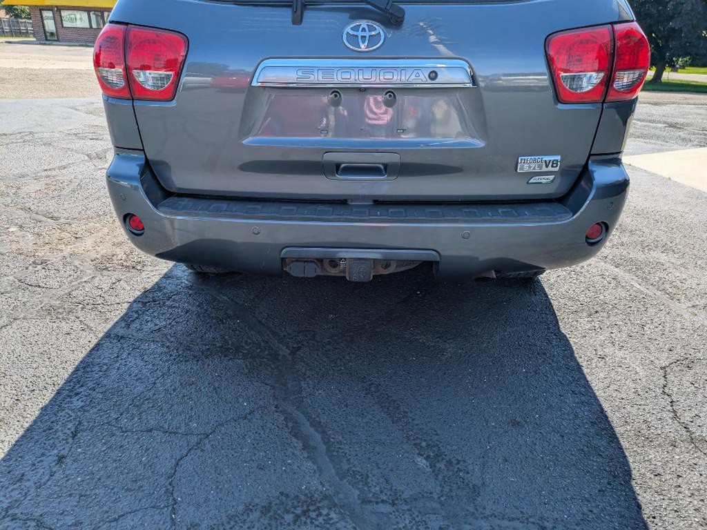 2011 Toyota Sequoia Image 8