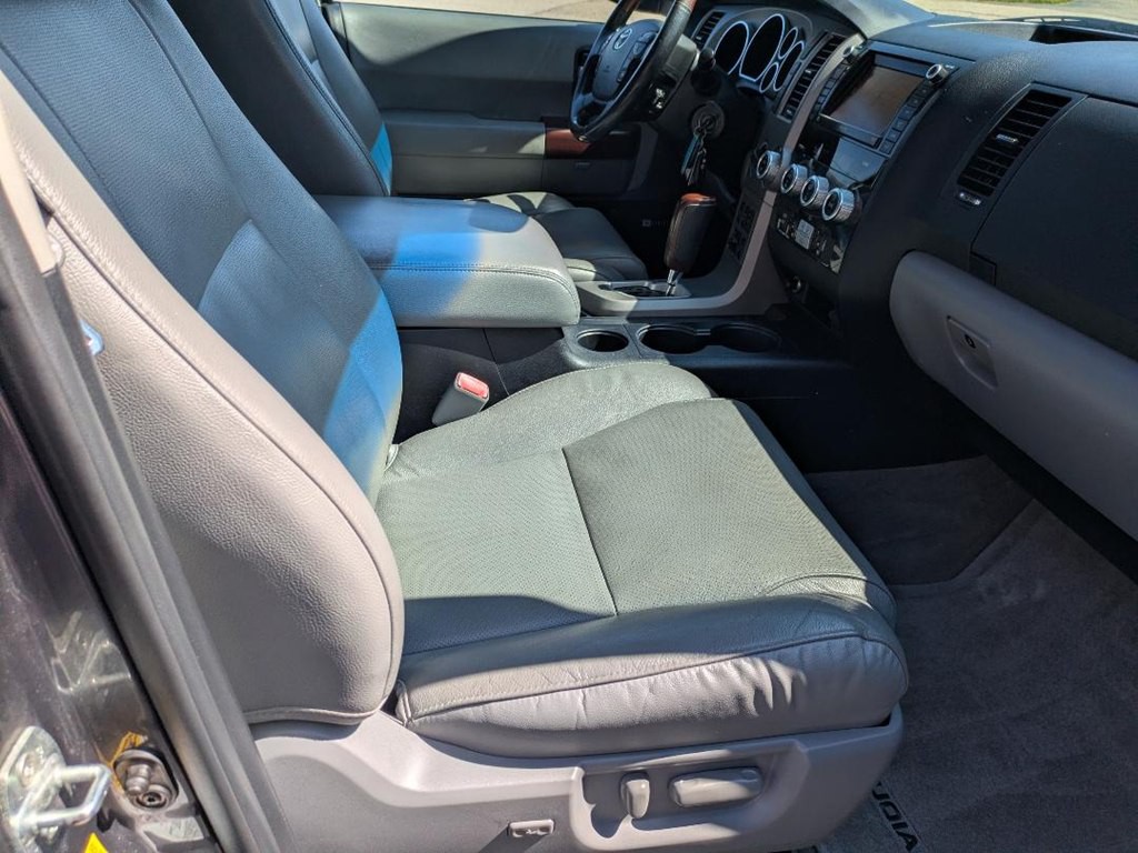 2011 Toyota Sequoia Image 12