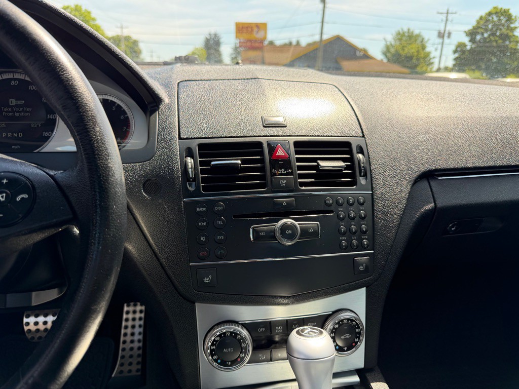 2008 Mercedes-Benz C-Class Image 14