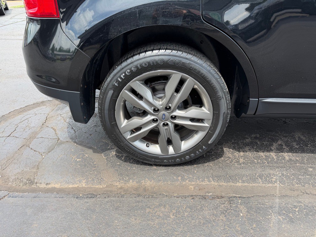 2012 Ford Edge Image 10