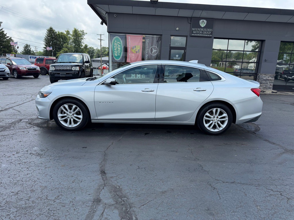 2018 Chevrolet Malibu Image 3