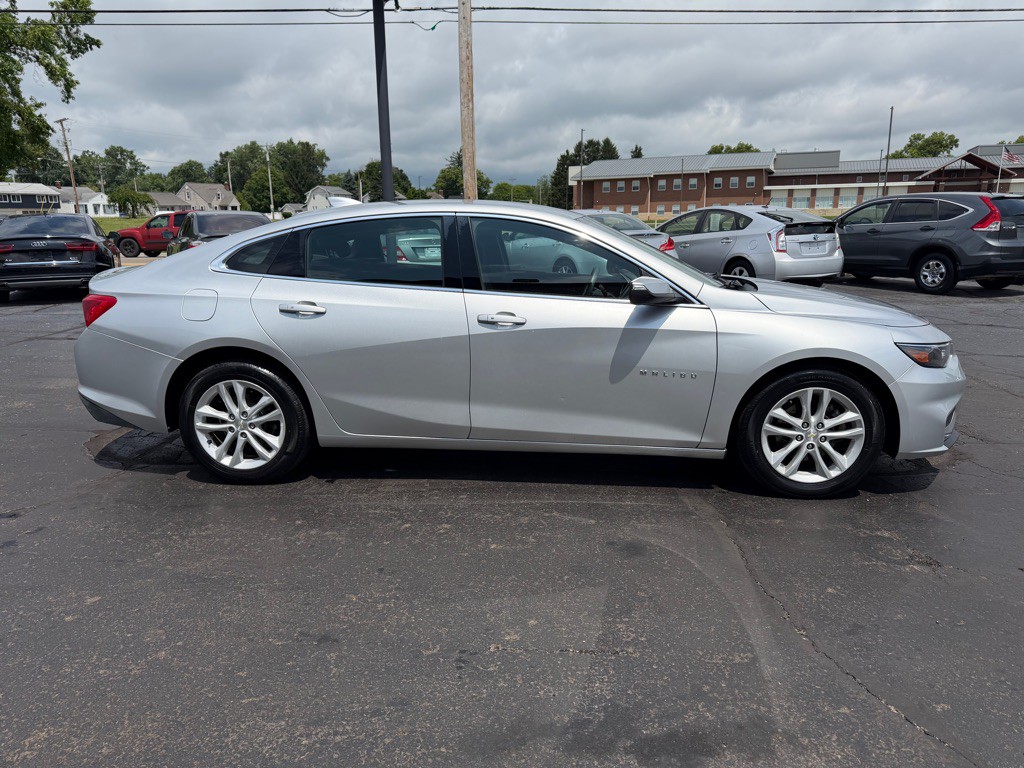 2018 Chevrolet Malibu Image 6