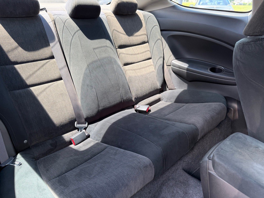 2009 Honda Accord Image 16