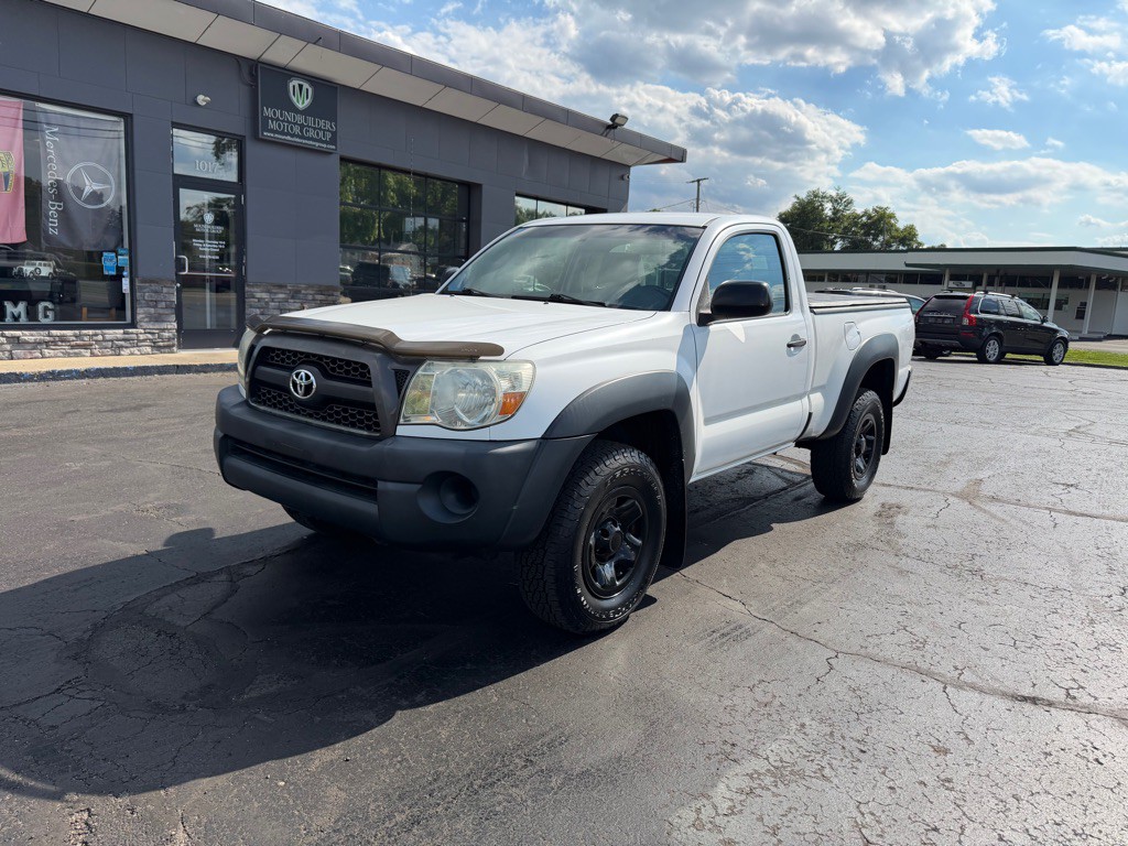 2011 Toyota Tacoma Image 2