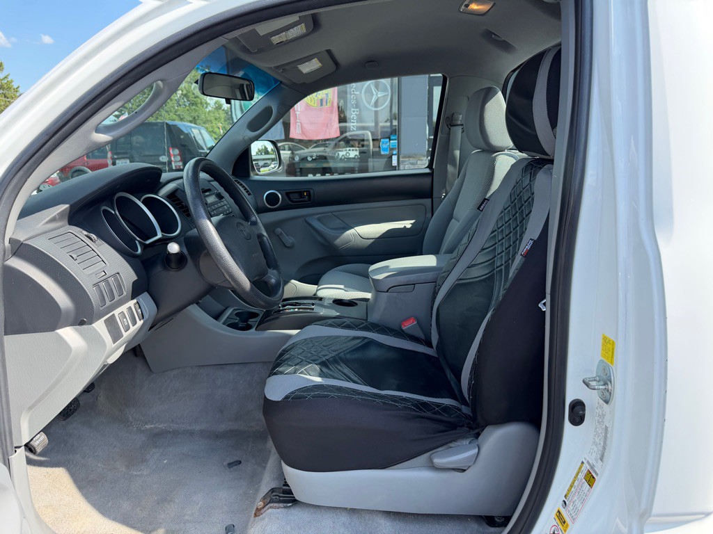 2011 Toyota Tacoma Image 13