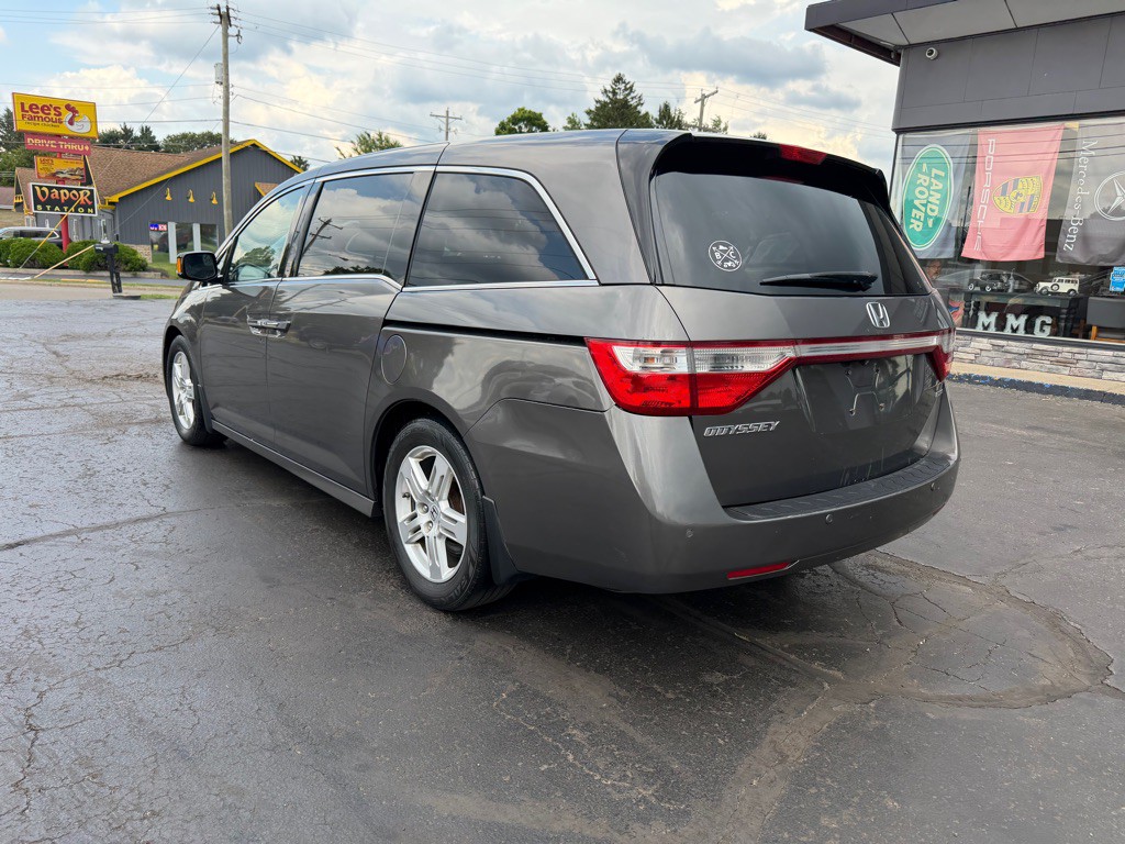 2011 Honda Odyssey Image 4