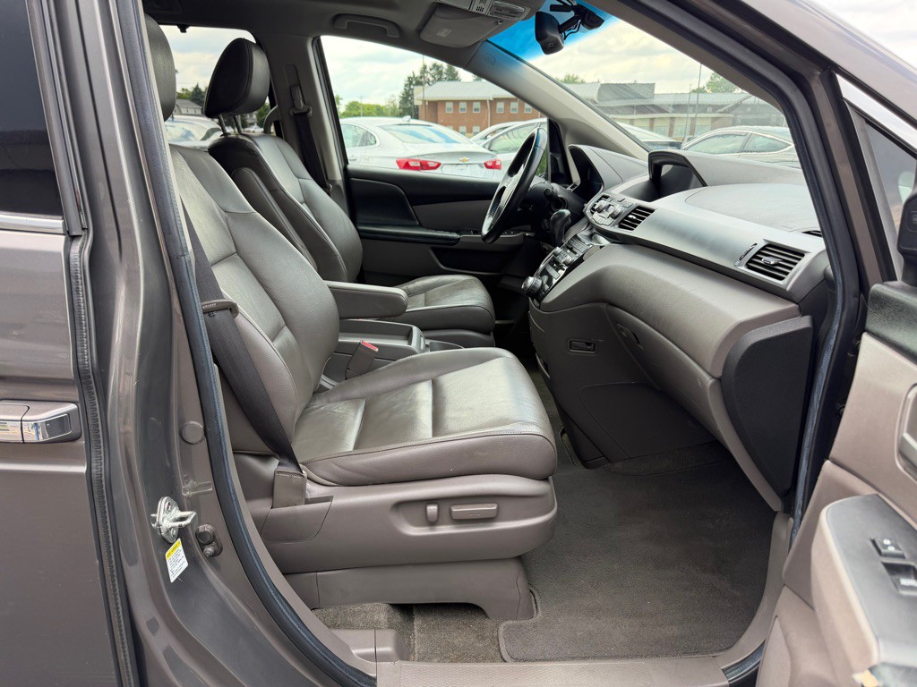 2011 Honda Odyssey Image 11