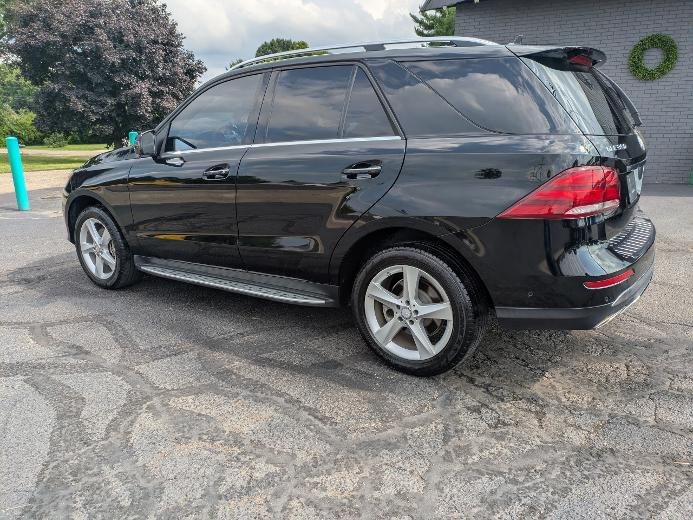 2016 Mercedes-Benz GLE-Class Image 3