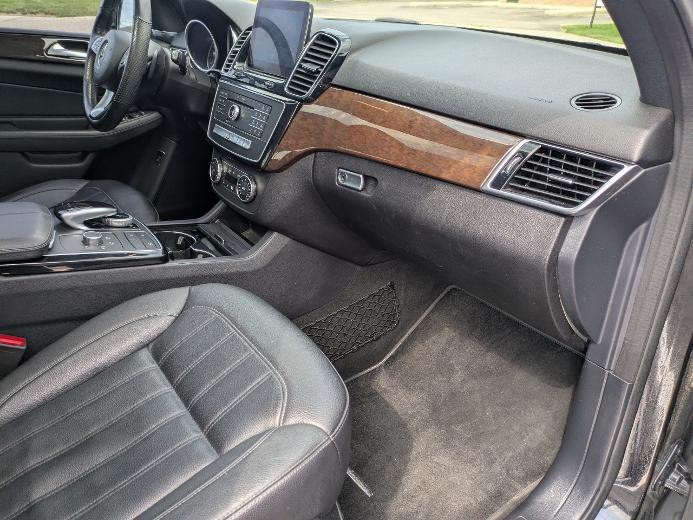 2016 Mercedes-Benz GLE-Class Image 12