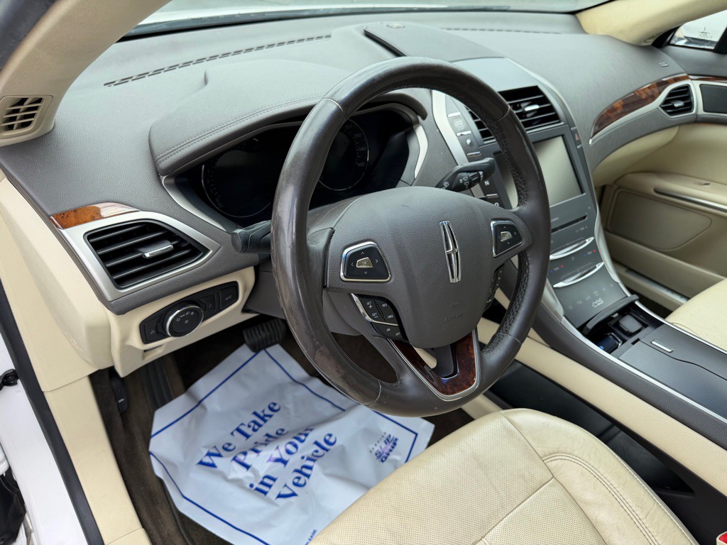 2015 Lincoln MKZ Image 14