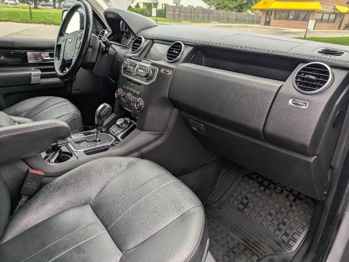 2012 Land Rover LR4 Image 14