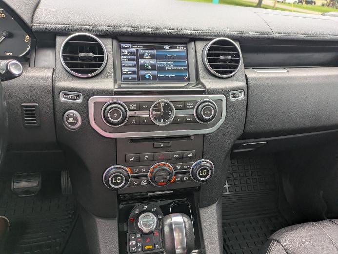 2012 Land Rover LR4 Image 19