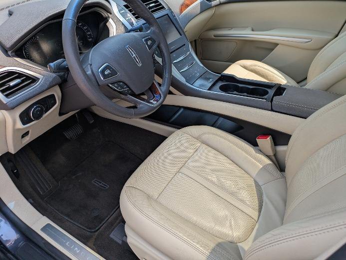2014 Lincoln MKZ Image 10