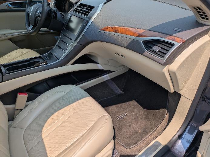 2014 Lincoln MKZ Image 12