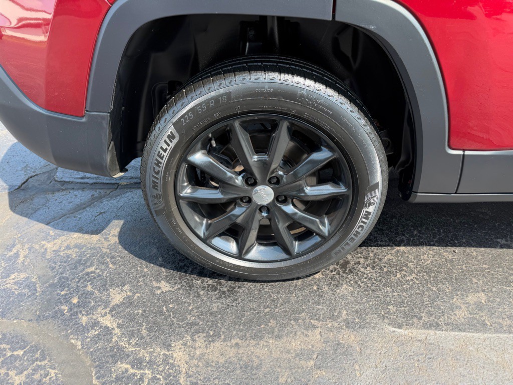 2014 Jeep Cherokee Image 10