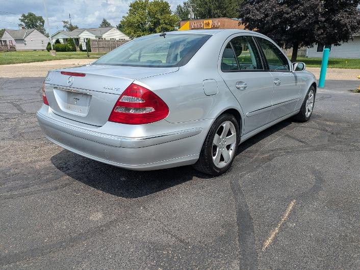 2006 Mercedes-Benz E-Class Image 6