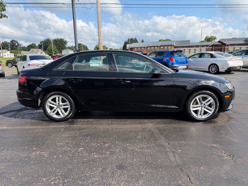 2017 Audi A4 Image 6