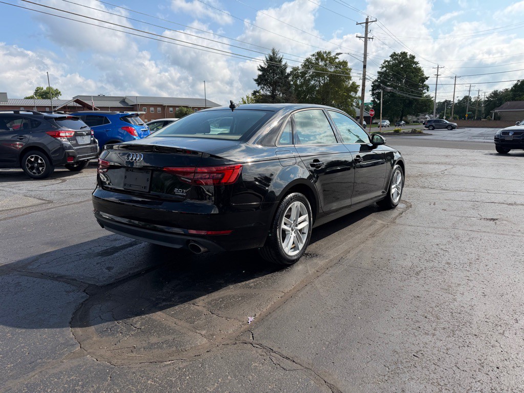 2017 Audi A4 Image 7