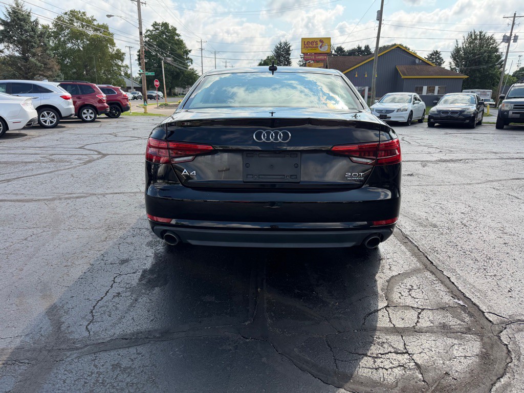 2017 Audi A4 Image 9
