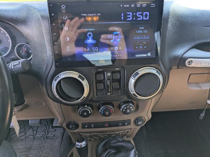 2015 Jeep Wrangler Unlimited Image 16