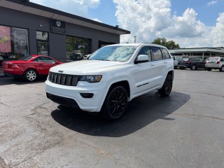Image for 2017 Jeep Grand Cherokee Altitude ID: 7635606