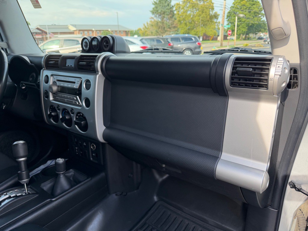 2007 Toyota FJ Cruiser Image 12