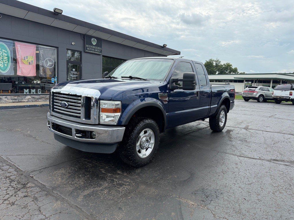 2010 Ford F-250 Image 2