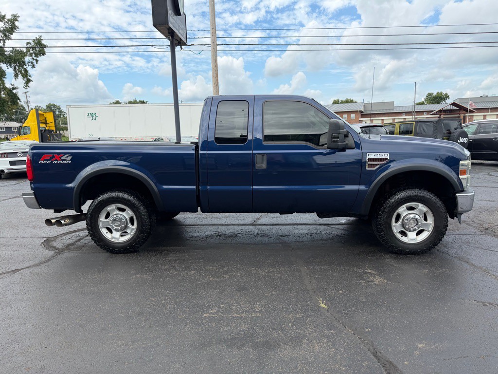 2010 Ford F-250 Image 6