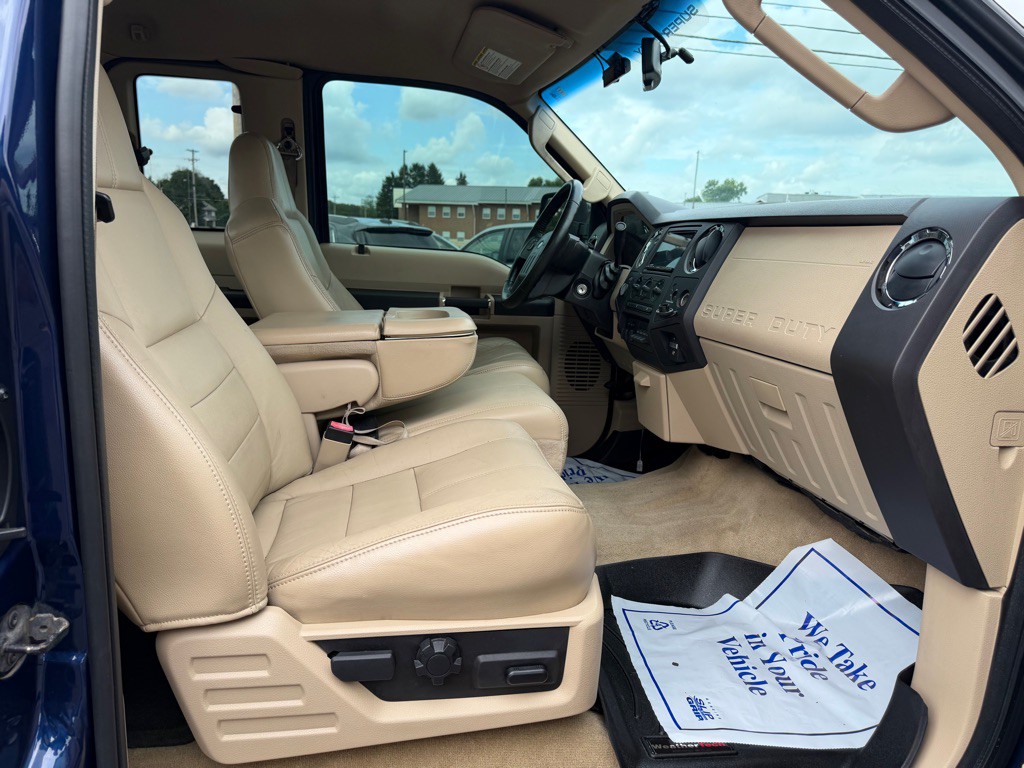 2010 Ford F-250 Image 11