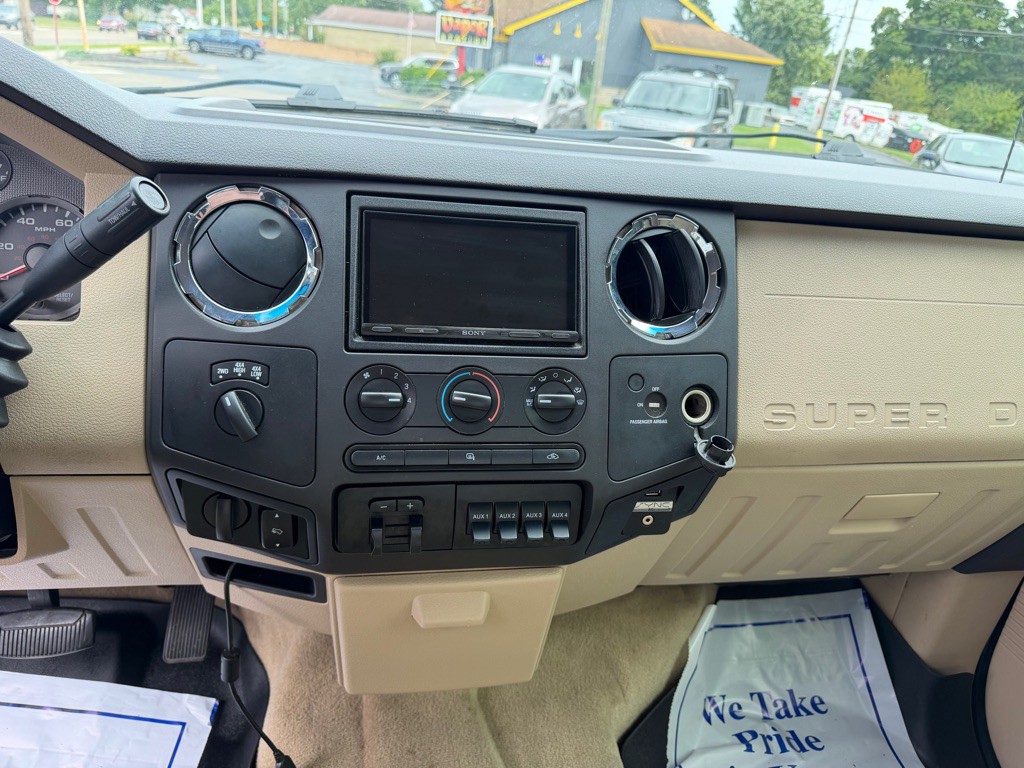 2010 Ford F-250 Image 15