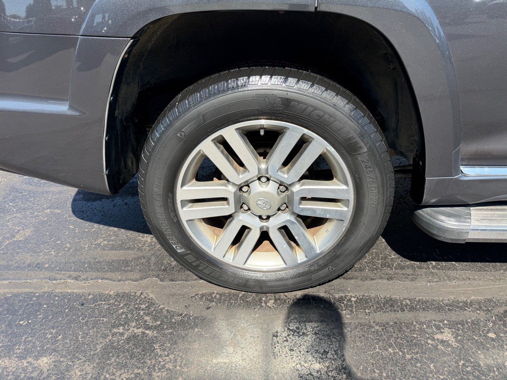 2011 Toyota 4Runner Image 10