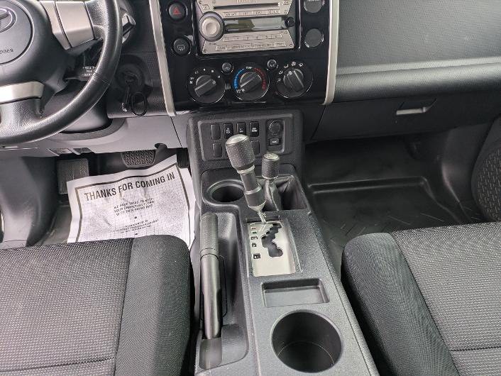 2007 Toyota FJ Cruiser Image 12