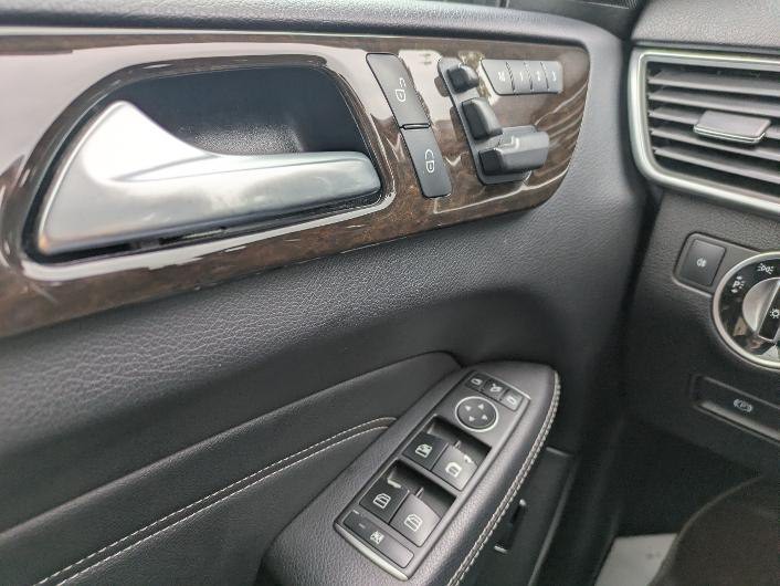 2015 Mercedes-Benz M-Class Image 19
