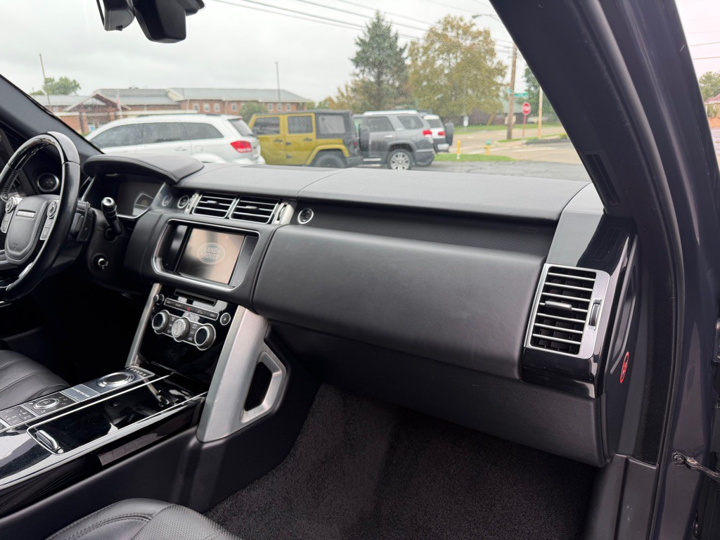 2014 Land Rover Range Rover Image 12