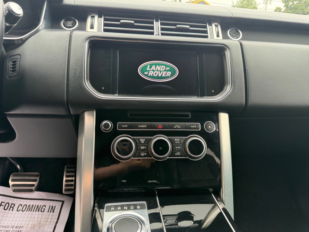 2014 Land Rover Range Rover Image 15