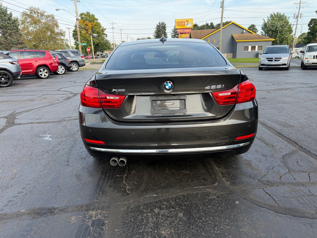 2016 BMW 4 Series Image 9