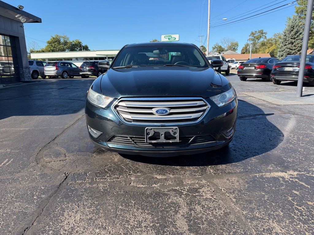 2014 Ford Taurus Image 8